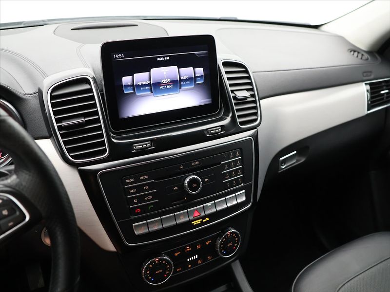 Mercedes-Benz GLE 3,0 350d 190kW 4Matic CZ - fotka 20 z 31