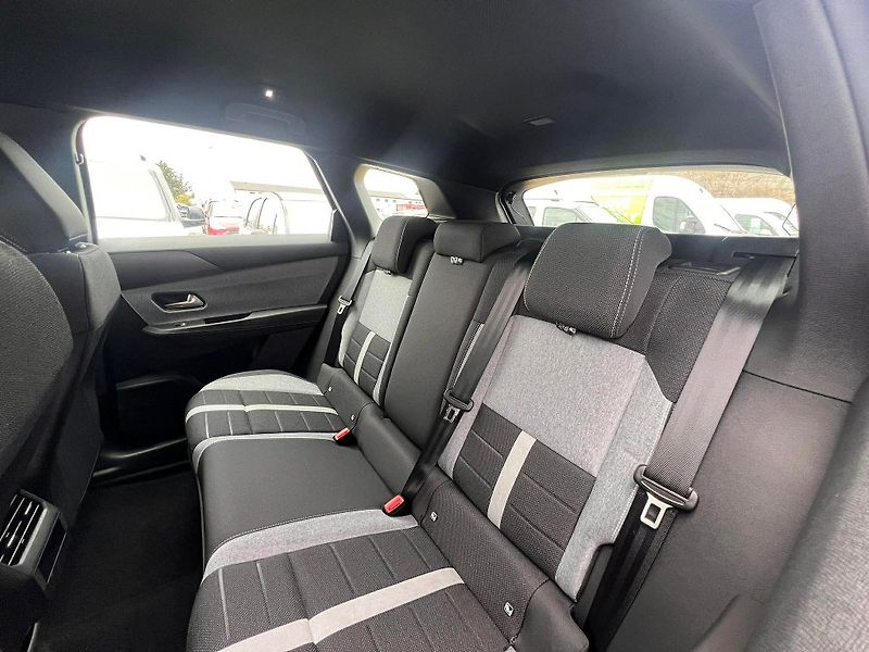 Opel Grandland (2026) Edition Mild-hybrid 145k  Aut - fotka 17 z 19