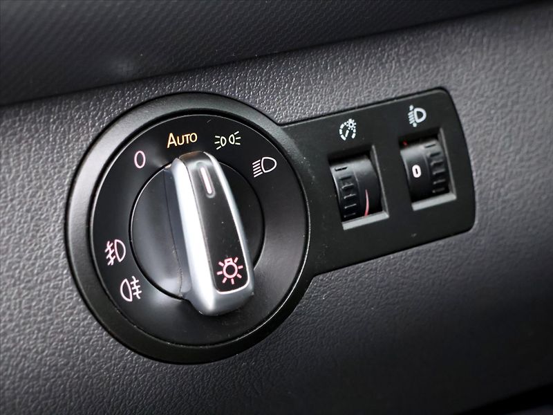 Volkswagen Caddy 2,0 TDI 81kW 4Motion 1.Majitel - fotka 16 z 33