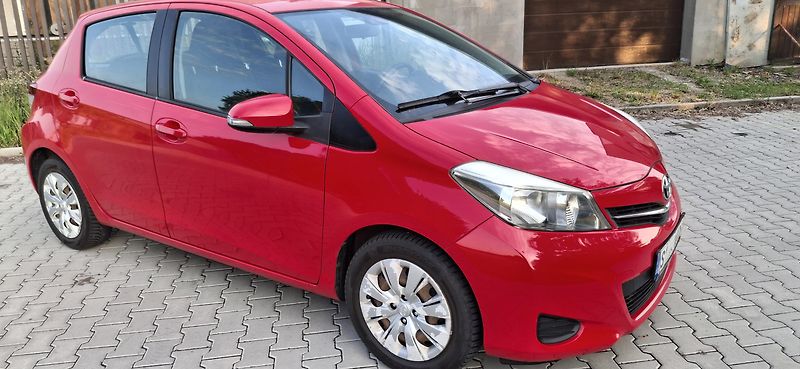 Toyota Yaris 1.0 VVT-i 51 kw - fotka 1 z 33