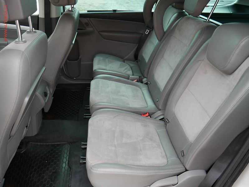 Volkswagen Sharan (2013) 2.0TDi, DSG, bixen, kamera - fotka 10 z 21
