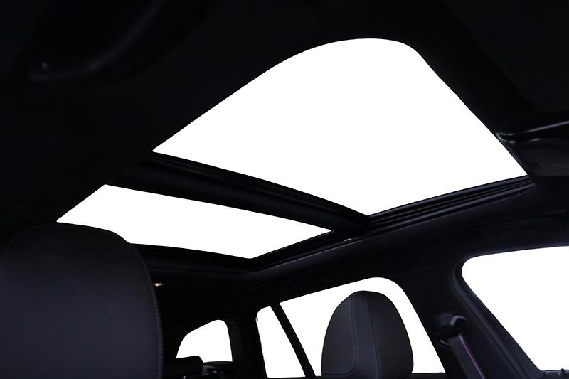 BMW Řada 3 M340d xDrive Touring - fotka 25 z 31
