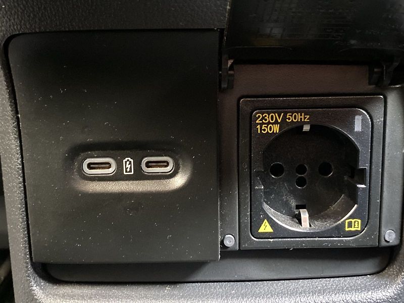 Škoda Octavia (2023) 2.0 TDI DSG SportLine - fotka 27 z 35