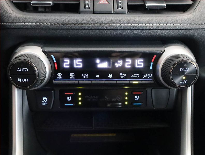 Toyota RAV4 (2021) 2.5 Hybrid - fotka 18 z 30
