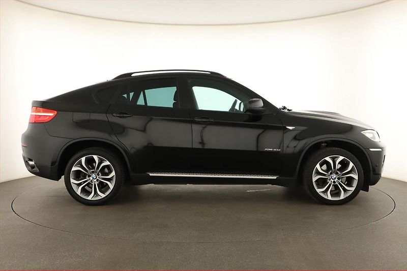 BMW X6 (2013) M Paket xDrive40d - fotka 6 z 16