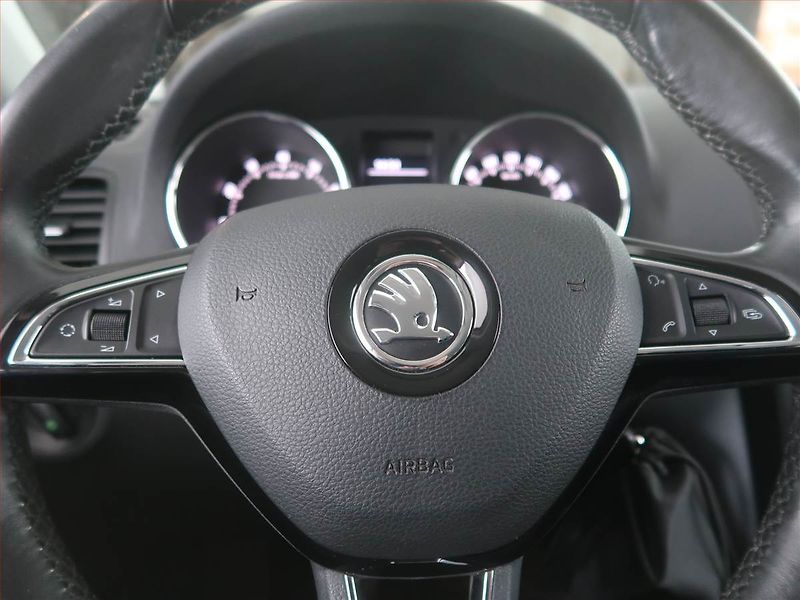 Škoda Yeti (2015) 1.2 TSI, Tempomat - fotka 16 z 18