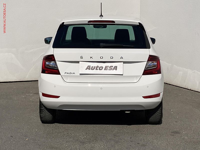 Škoda Fabia (2020) 1.0 TSi, 1.maj,ČR, Style, - fotka 5 z 18