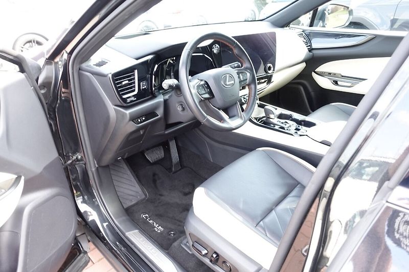 Lexus NX 350h ZLEVNĚNO NX350h Prestige Plus - fotka 13 z 34