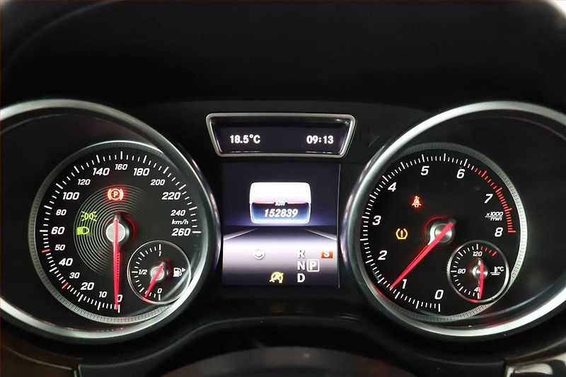 Mercedes-Benz GLS (2018) 500 4MATIC - fotka 10 z 22