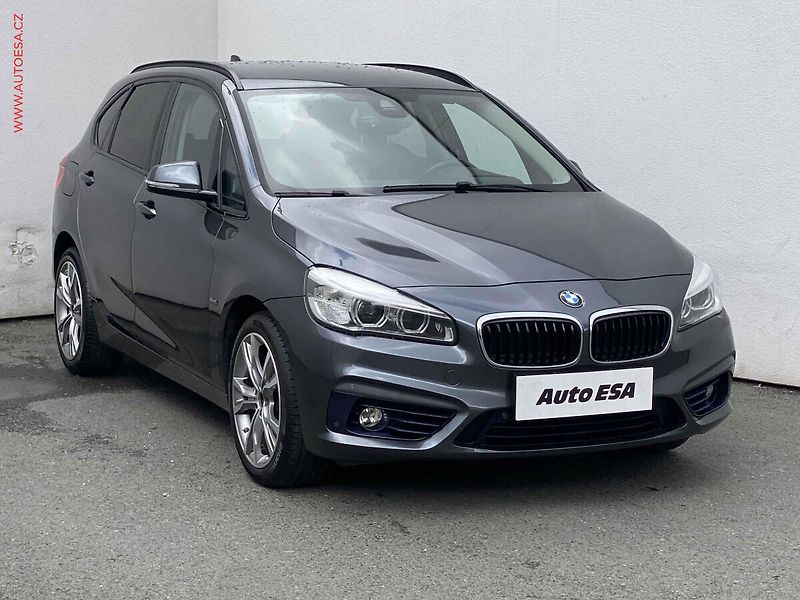 BMW Řada 2 (2016) 2.0 i 220 i, Sport Line, AT - fotografie inzerátu