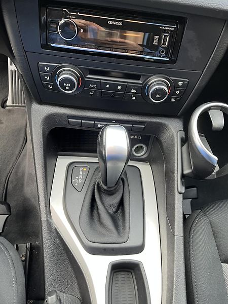 BMW X1 XDRIVE 18D - fotka 11 z 25