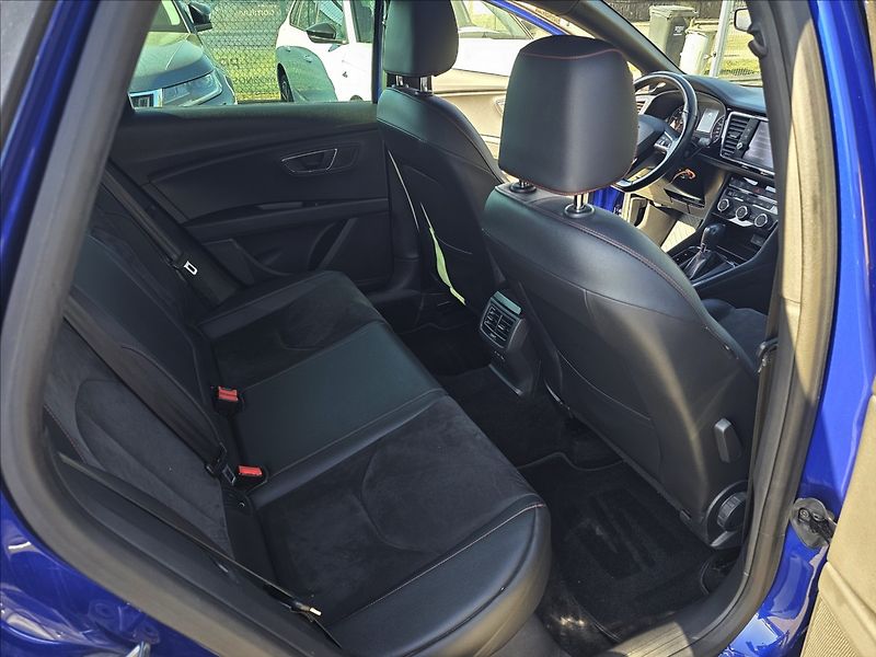 Seat Leon 1,5TSi 110KW  DSG FR ST TZ - fotka 34 z 46