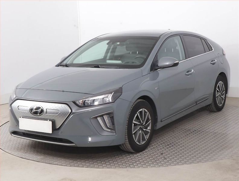 Hyundai Ioniq (2021) Electric 38 kWh, SoH 100% - fotka 2 z 20