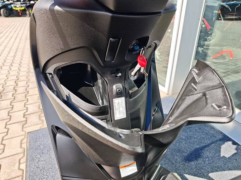 Piaggio Medley 125 (2025) najeto 1.801 Km - fotka 18 z 19