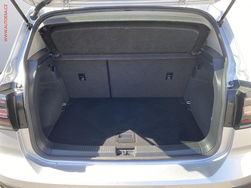 Volkswagen T-Cross (2019) 1.0 TSi, Highline, LED, navi - fotka 7 z 19