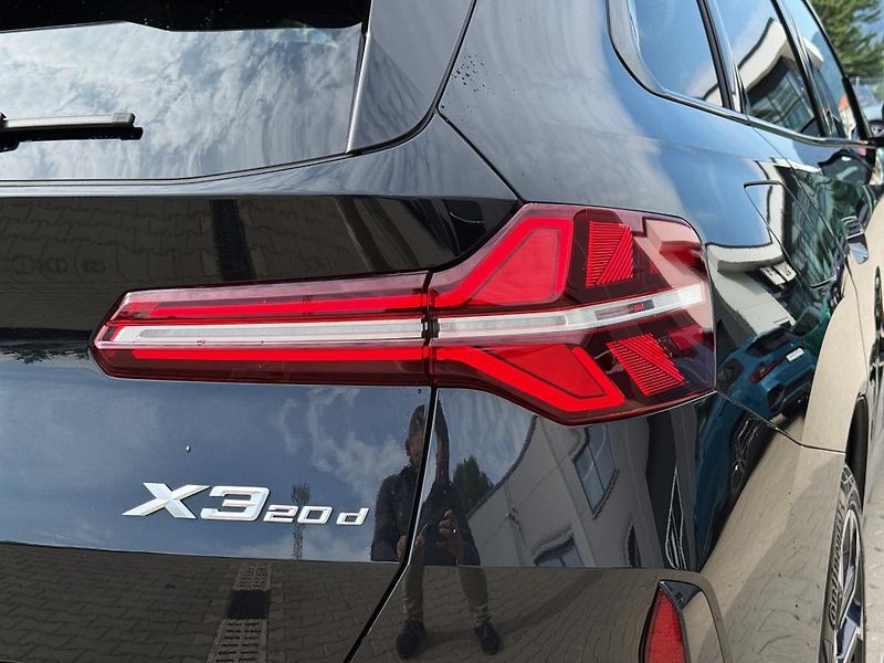 BMW X3 xDrive20d - fotka 20 z 23