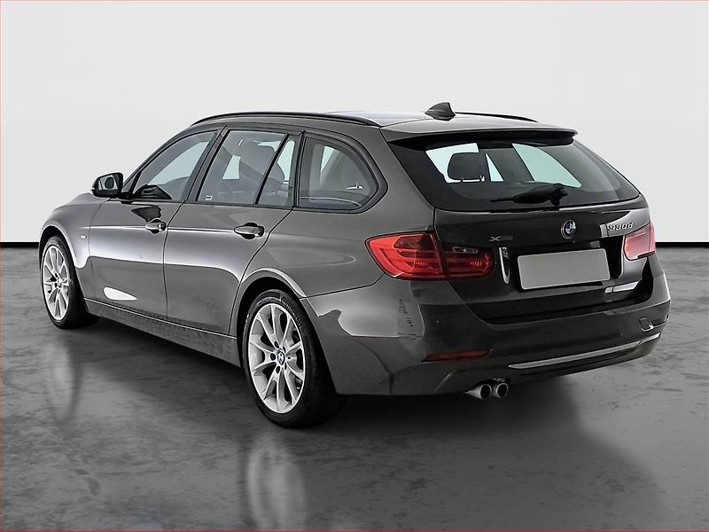 BMW Řada 3 (2014) Modern Line 330 d xDrive, 4X4 - fotka 4 z 22