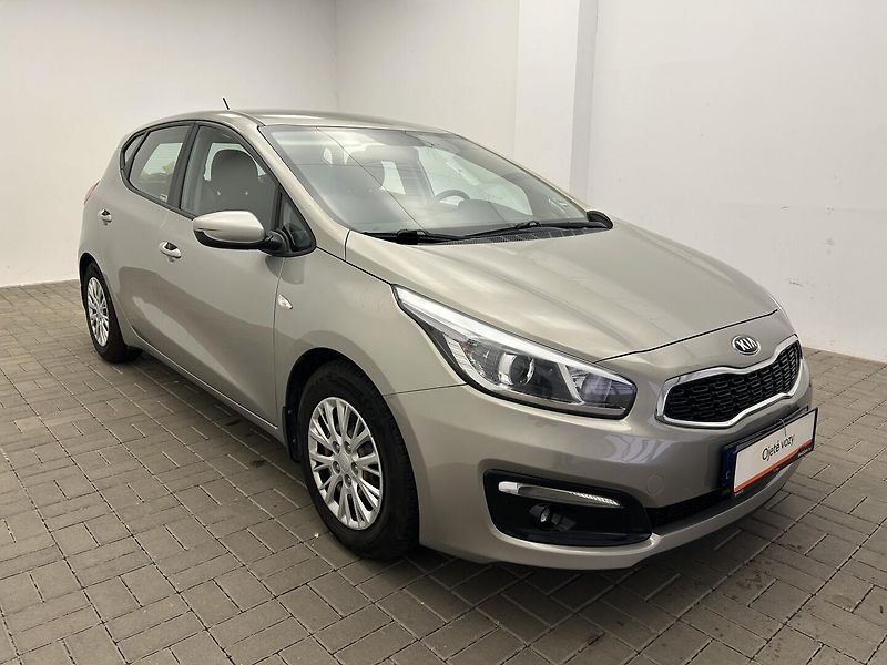Kia Ceed 1.4 CVVT Comfort Plus - fotka 22 z 22