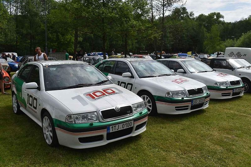 Unikátní modely na srazu vozů Škoda v Běšinech