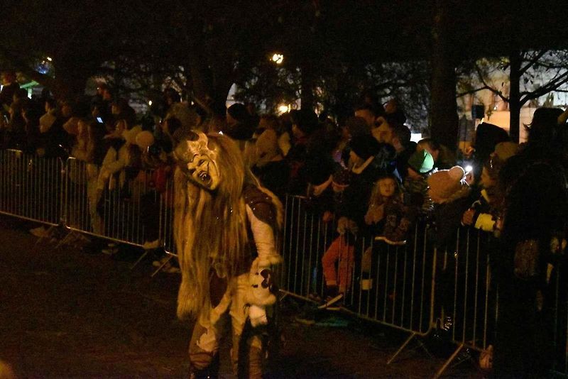 Krampusové a ďábelská vozidla