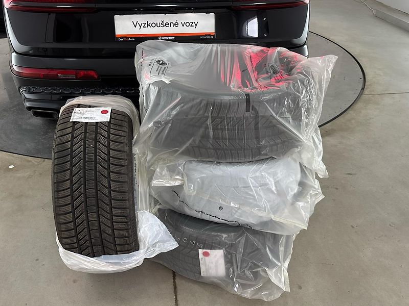 Audi Q7 S-Line TOP!! - fotka 32 z 32