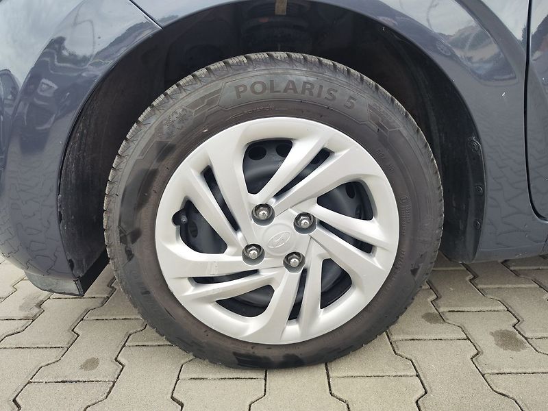 Hyundai i10 1.0i/49kW Comfort Club - fotka 23 z 24