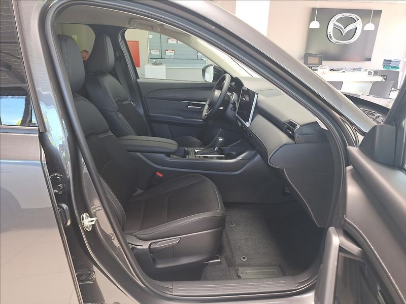 Mazda CX-5 (2026) 2,5 G 141ps 6AT AWD Centre-Lin - fotka 6 z 12
