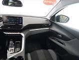 Peugeot 3008 (2022) Active Pack 1.2 PureTech - náhled 8