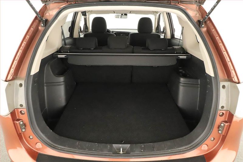 Mitsubishi Outlander (2012) 2.0, 4X4, Automat, Tempomat - fotka 13 z 14