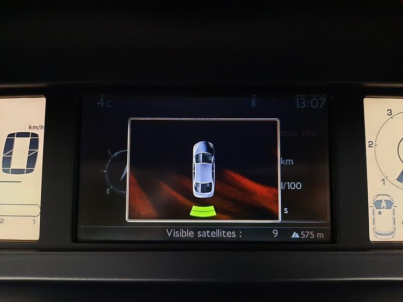 Citroën C4 Picasso 1,6 eHDI 112k STT 7 Míst - fotka 22 z 25