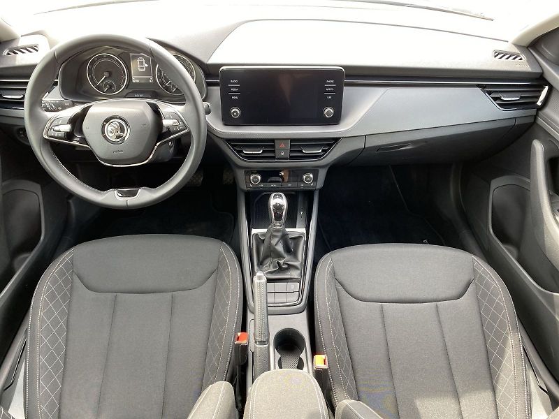 Škoda Scala (2023) 1.0 TSI DSG Ambition - fotka 5 z 28