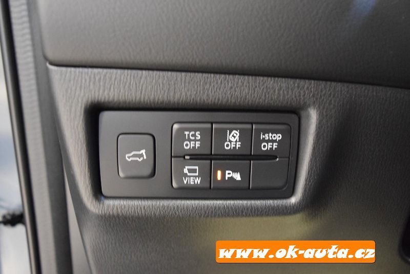 Mazda CX-5 2.2 D EXCLUSIVE-LINE 2024 - fotka 39 z 68