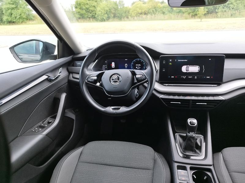 Škoda Octavia (2021) IV,1.0TSI,volat-608 081 843 - fotka 13 z 22