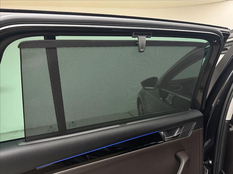 Škoda Superb 2,0 TDi 110kW L&K DPH ACC DCC - fotka 46 z 56