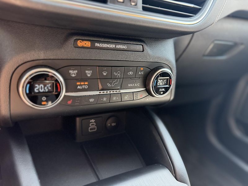 Ford Kuga (2022) 2.5 HEV,4x4,VIGNALE,CZ! - fotka 17 z 24