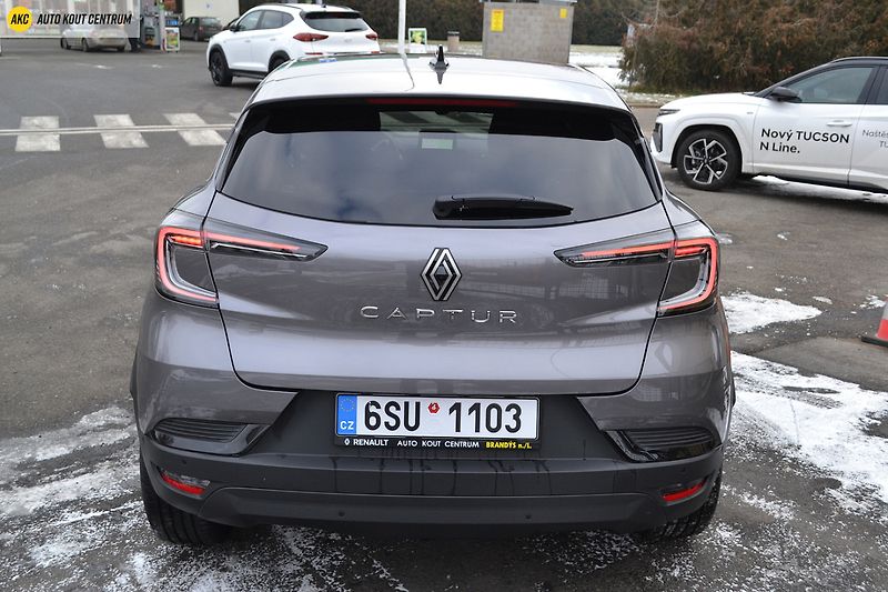 Renault Captur techno mild hybrid 160 EDC - fotka 4 z 49