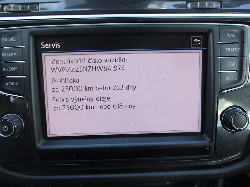Volkswagen Tiguan 2.0TDi 110kW*TZ*PANORAMA*6MAN - fotka 20 z 43