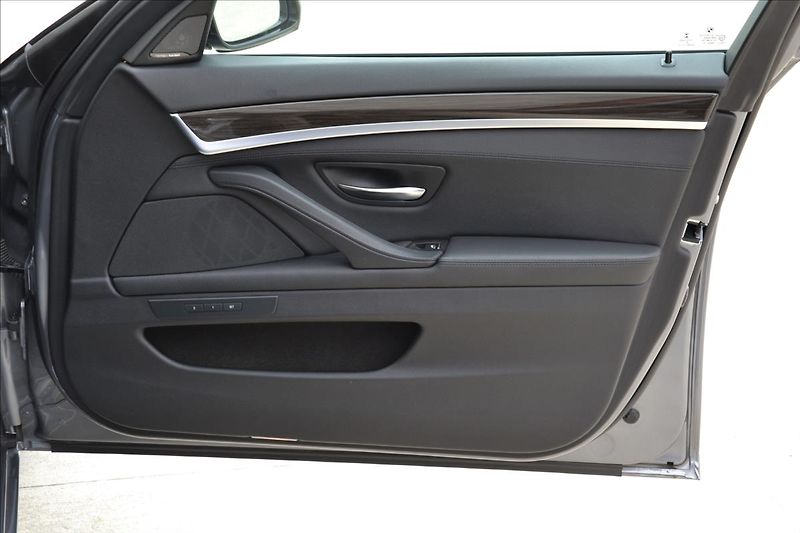BMW Řada 5 530xd M/TOP-VÝB/DPH/CZ - fotka 27 z 40