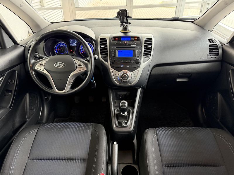 Hyundai ix20 (2016) 1.4I 66kW Trikolor Essential - fotka 12 z 20