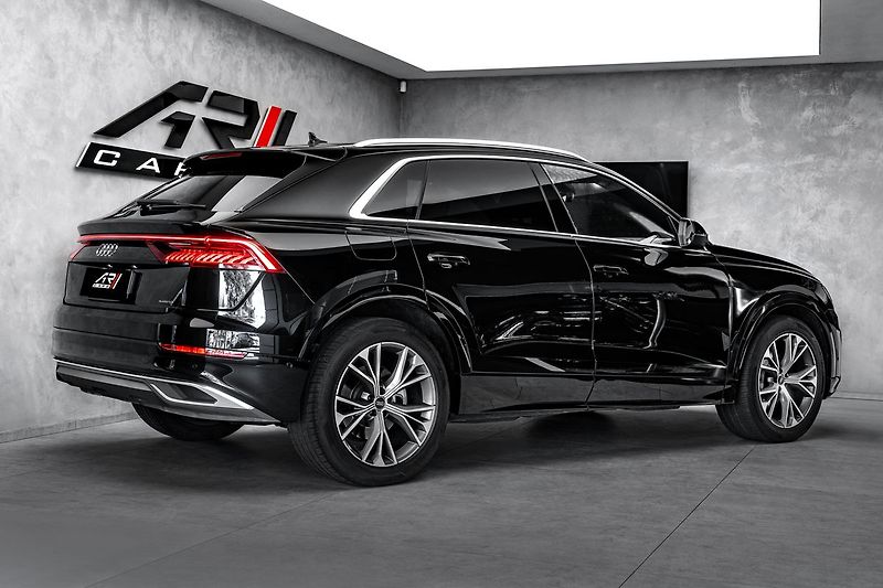 Audi Q8 - fotka 5 z 23
