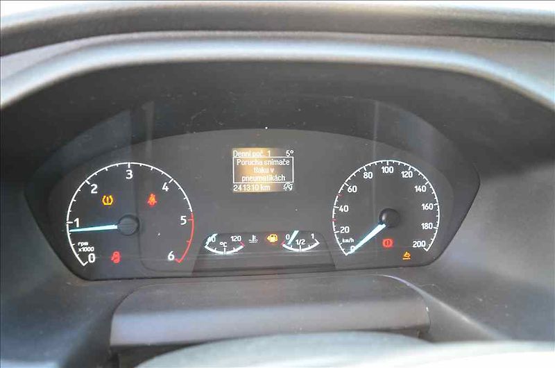 Ford Transit (2022) CUSTOM 2,0 D - fotka 17 z 21