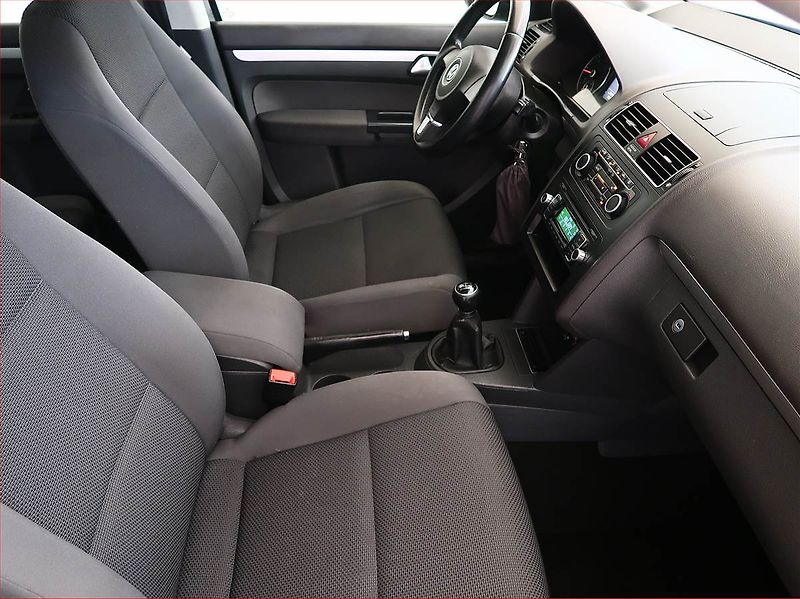 Volkswagen Touran (2012) 1.6 TDI, Serv.kniha, Tempomat - fotka 9 z 15