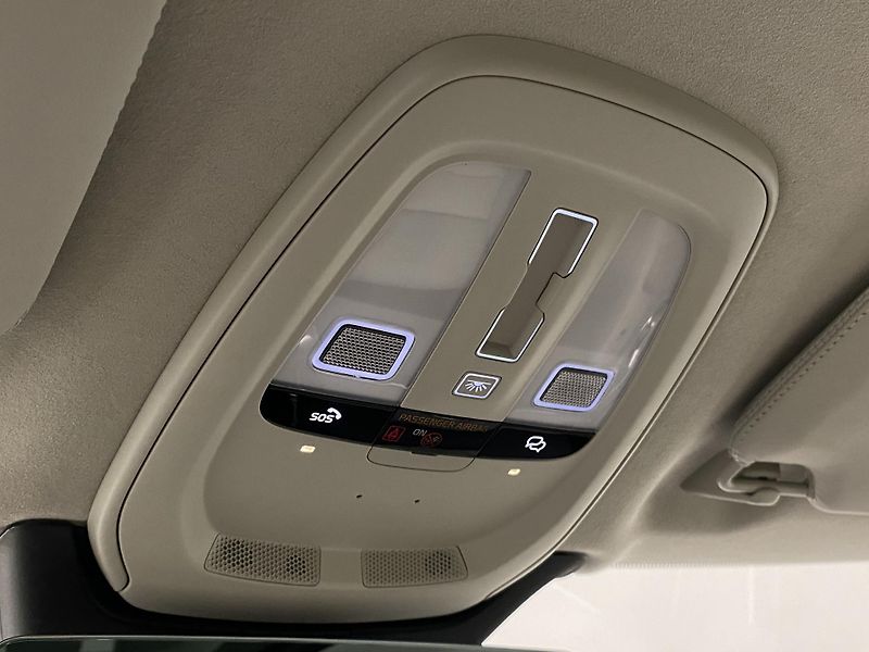 Volvo XC90 (2026) T8 AWD RECHARGE DARK ULTRA - fotka 43 z 74