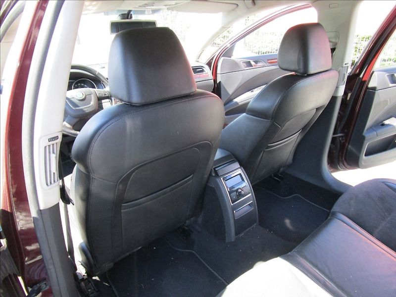 Škoda Superb 2.0TDi DSG, Elegance - fotka 28 z 46