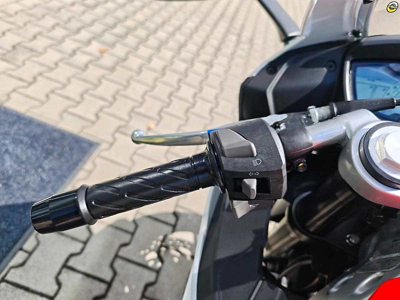 Aprilia RS 125 (2026) E5+ - fotka 28 z 37