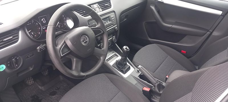 Škoda Octavia 1.4 TSI Ambition 103kW - fotka 10 z 26