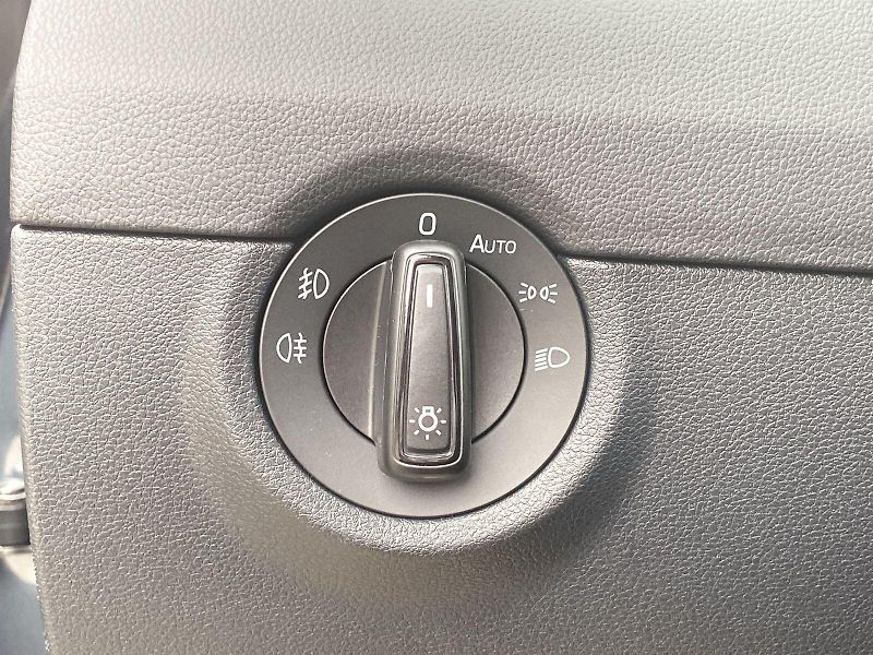 Škoda Octavia (2015) 2.0 TDI Elegance - fotka 19 z 30