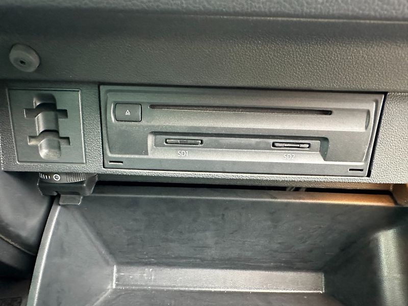 Volkswagen Tiguan 2.0 TDI 110kW/4x4/DSG/Navi - fotka 46 z 47
