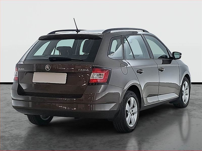 Škoda Fabia (2016) 1.2 TSI, ČR,1.maj - fotka 5 z 14