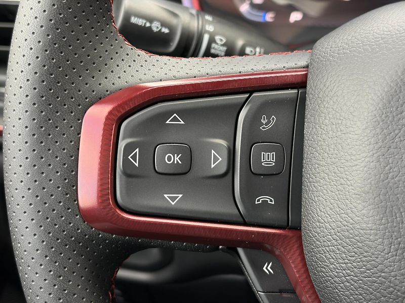 RAM 1500 (2026) REBEL V8 HEMI 2026 - fotka 23 z 47